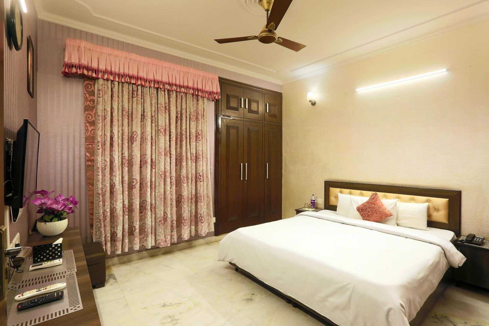 Hotel Luxe Manor Near Delhi Airport Nueva Delhi Exterior foto