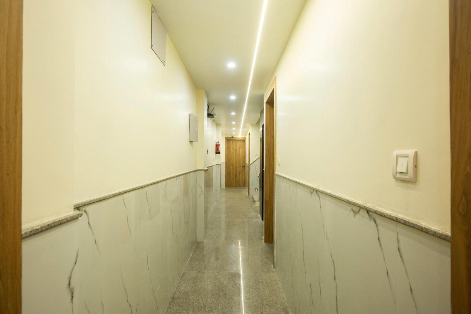 Hotel Luxe Manor Near Delhi Airport Nueva Delhi Exterior foto